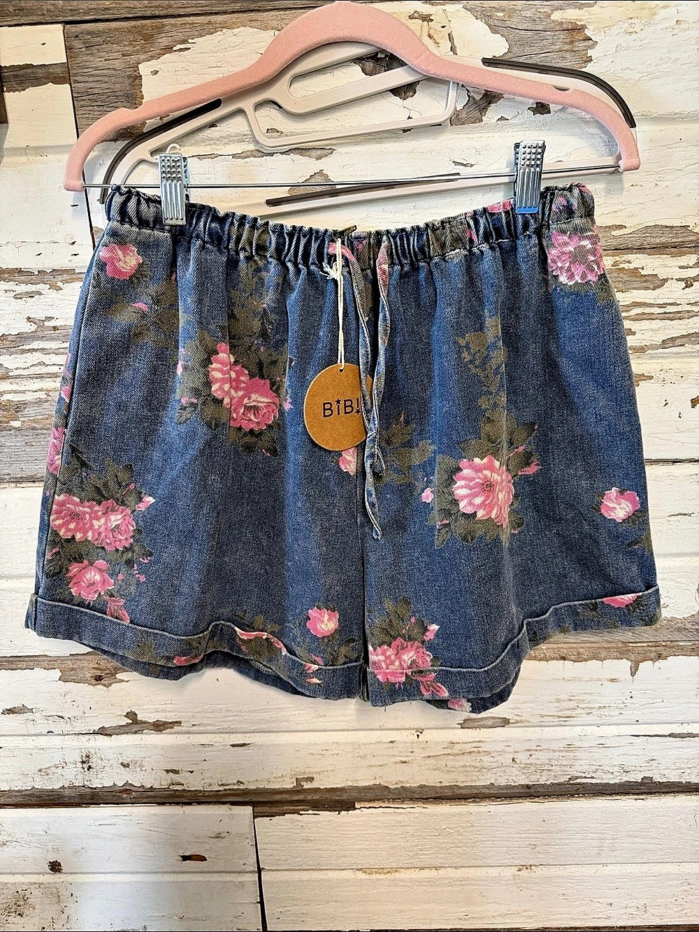 BIBI Floral Print Denim Shorts Floral Denim Shorts in Blue & Pink Size L (57